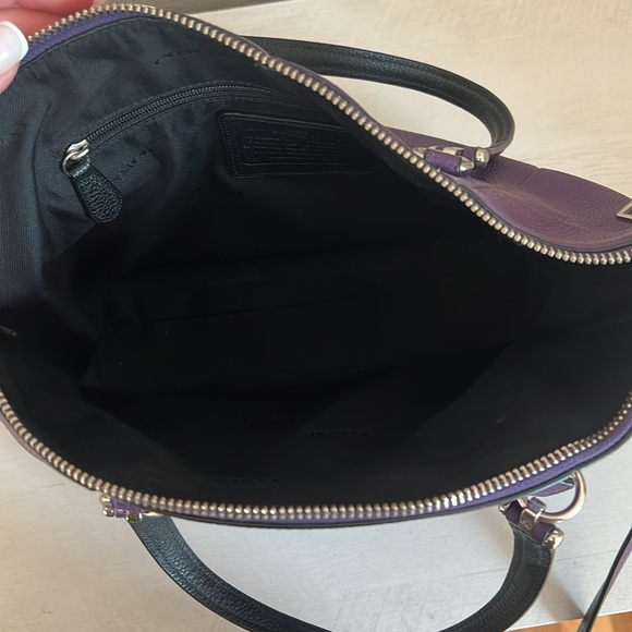 Purple Coach purse - Picture 4 of 4